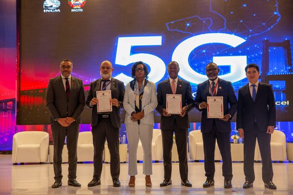 INCM entrega licenças 5G e marca nova etapa no sector das comunicações em Moçambique